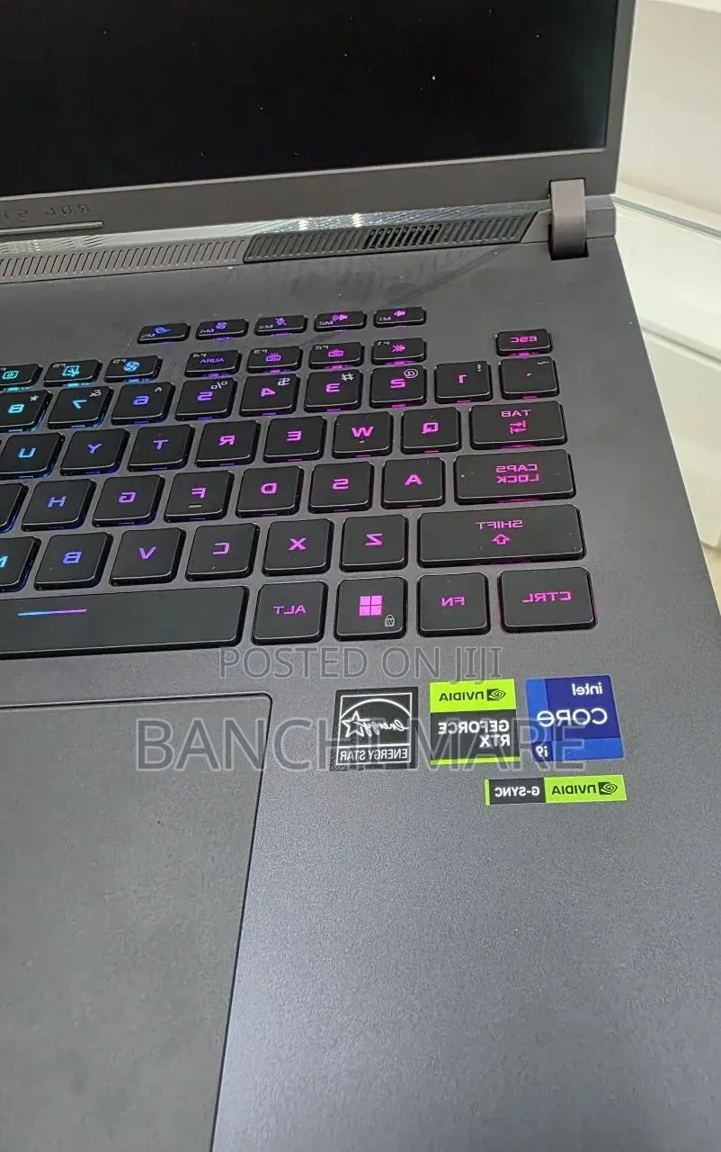 New Laptop Asus ROG Strix G18 16GB Intel Core i9 SSD 1T