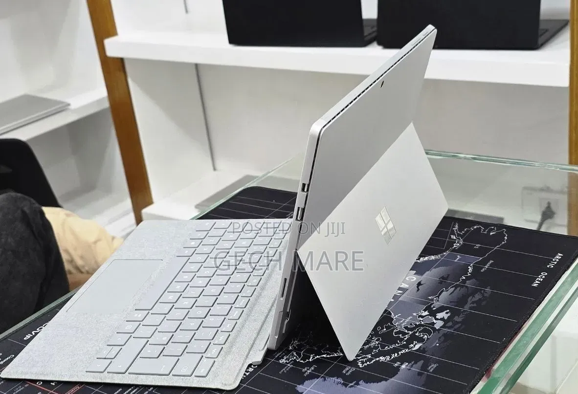 New Laptop Microsoft Surface Pro 6 8GB Intel Core i5 SSD 256GB