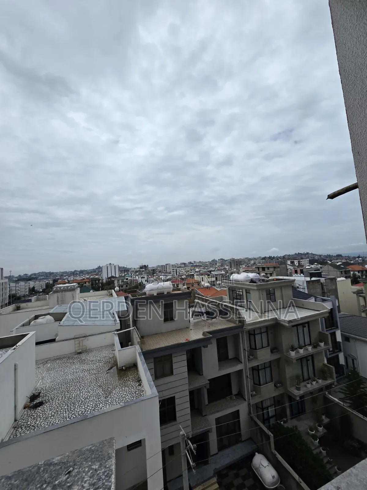 4bdrm Apartment in Qerden Hassena, Nifas Silk-Lafto for sale