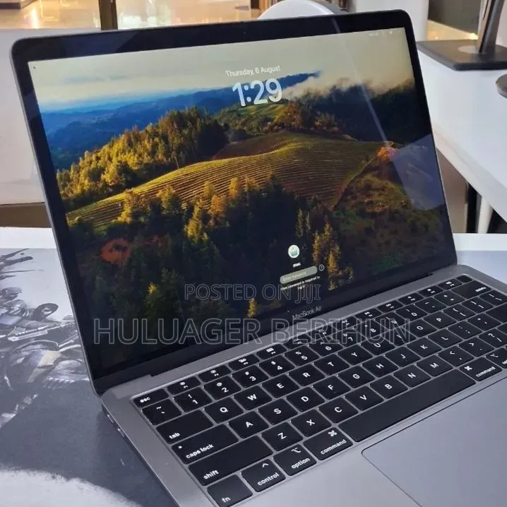 New Laptop Apple MacBook Air 2019 8GB Intel Core i5 SSD 128GB