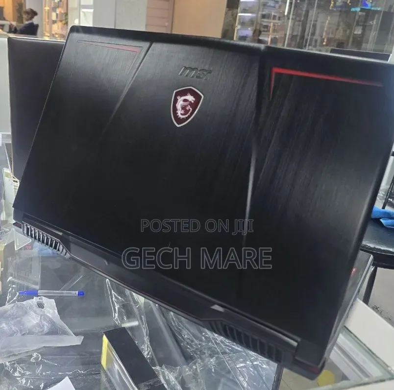 New Laptop MSI Pulse GL66 16GB Intel Core i7 SSD 256GB