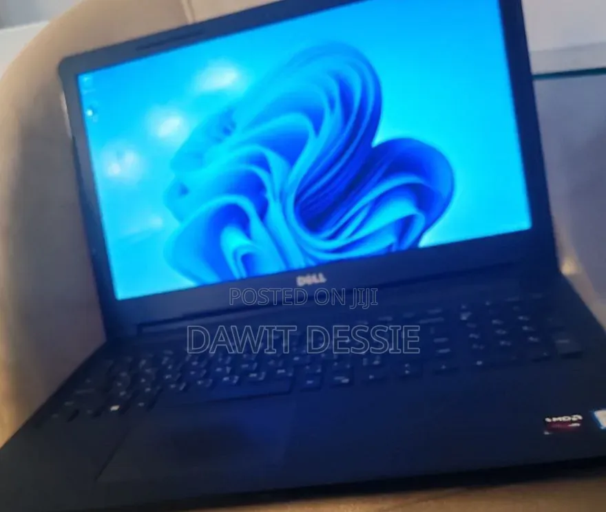 Laptop Dell 8GB Intel Core i5 HDD+SSD 500GB
