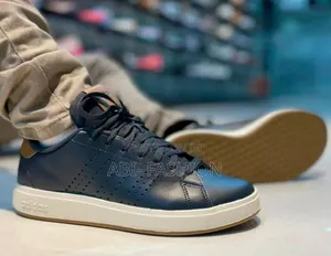 Adidas Advantage Base 2.0 Carbon /Brown