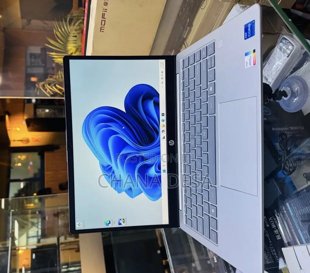 New Laptop HP 16GB Intel Core i5 SSD 1T