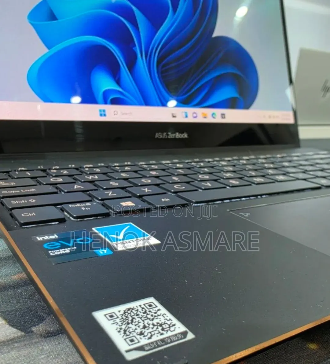 New Laptop Asus Zenbook 13 OLED 16GB Intel Core i7 SSD 512GB