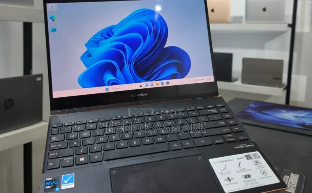 New Laptop Asus Zenbook 13 OLED 16GB Intel Core i7 SSD 512GB