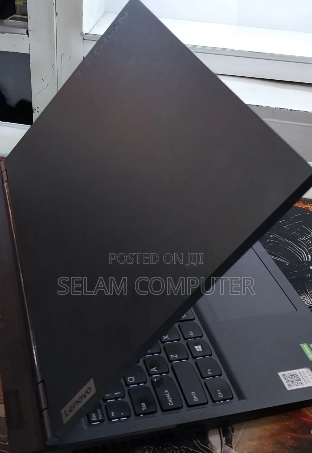 New Laptop Lenovo Yoga 700 16GB Intel Core i7 SSD 512GB