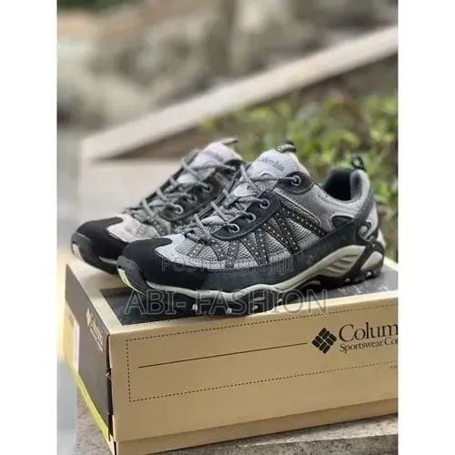 Colombia Grey Hiking Master Class Shoes