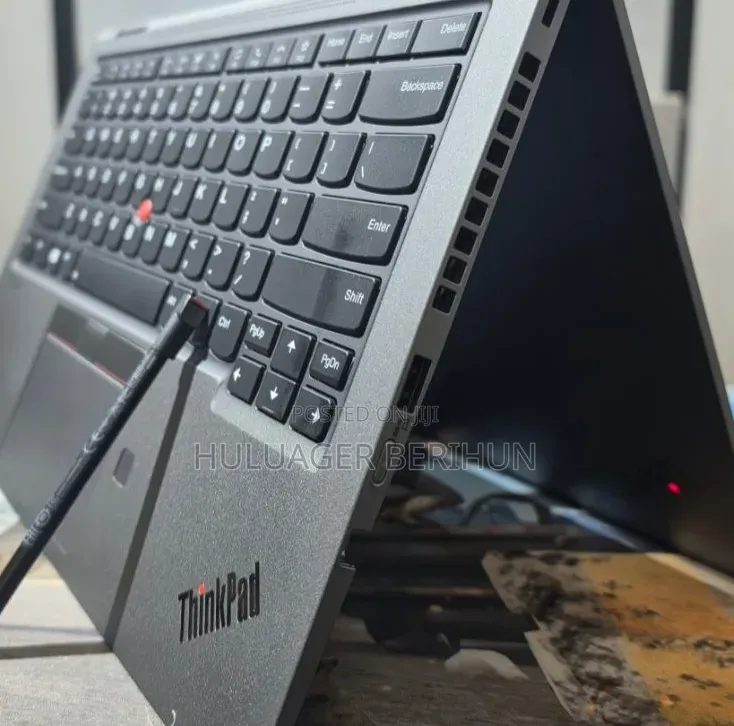 New Laptop Lenovo ThinkPad X1 Yoga 16GB Intel Core i7 SSD 512GB