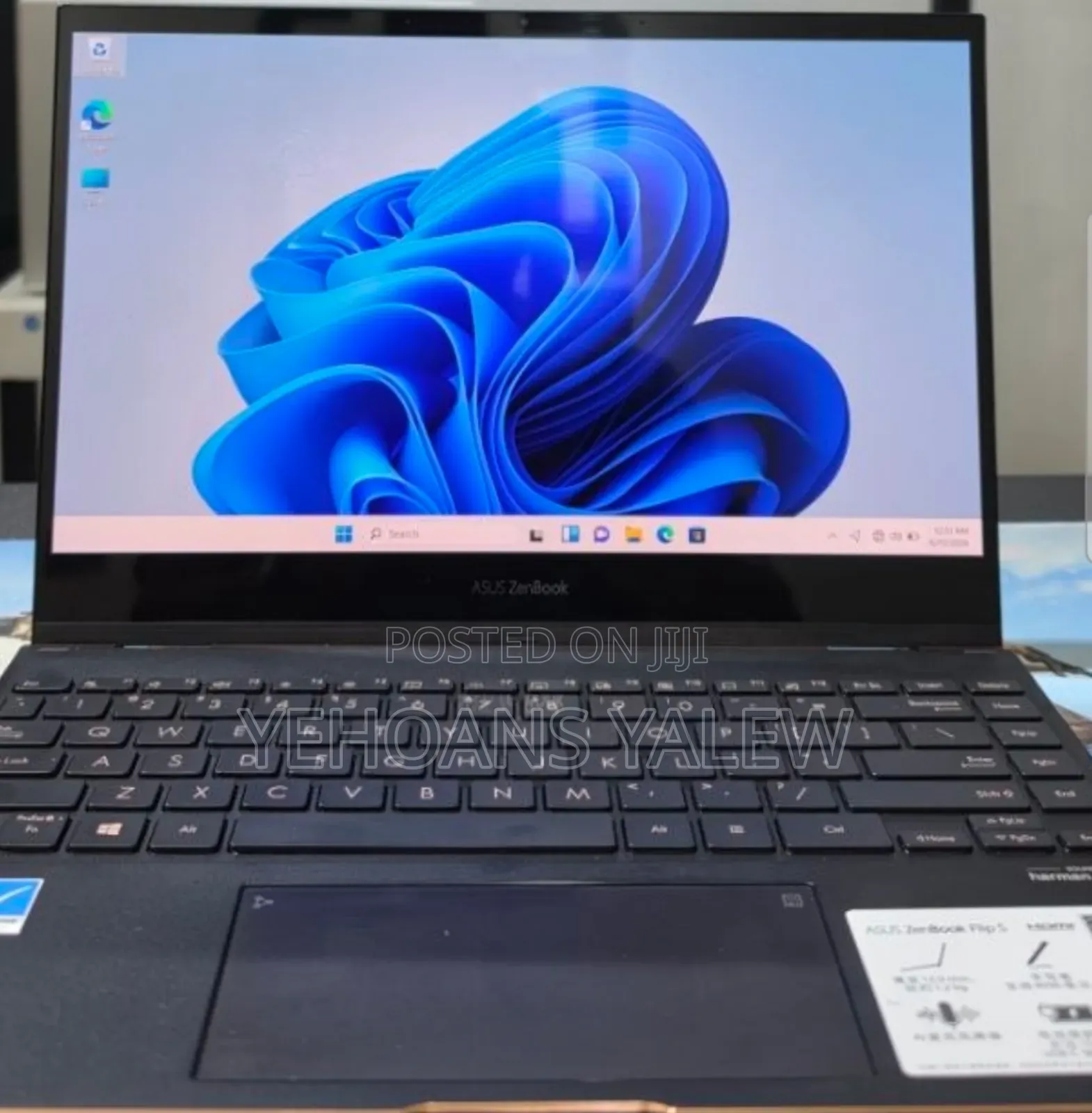 New Laptop Asus ZenBook Flip 14 UX461UN 16GB Intel Core i7 SSD 512GB