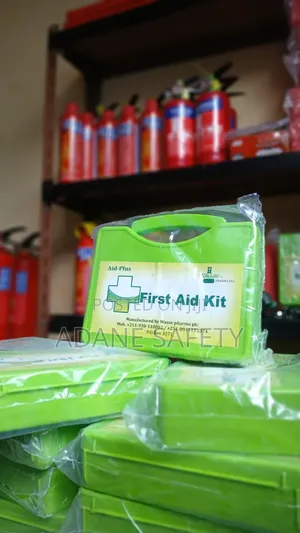 ከ1 እስከ 5 ለሚሆን ሰው የመጀመሪያ እርዳታ መስጫ ሳጥን First Aid Kit 5 People吖