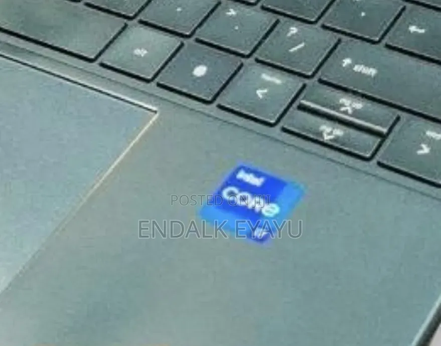 New Laptop HP Dragonfly G1 16GB Intel Core i7 SSD 512GB