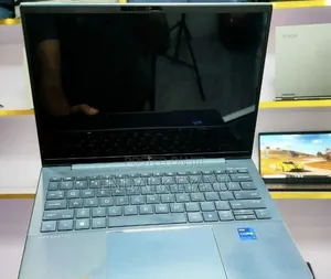 New Laptop HP Dragonfly G1 16GB Intel Core i7 SSD 512GB