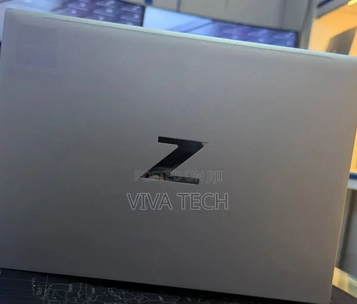 New Laptop HP ZBook Firefly 16inch G9 16GB Intel Core i7 SSD 512GB