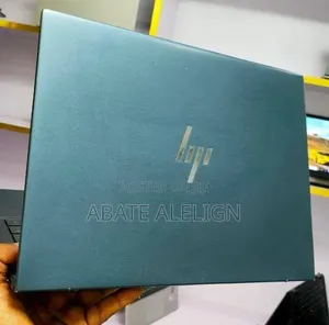New Laptop HP Dragonfly G1 16GB Intel Core i7 SSD 512GB