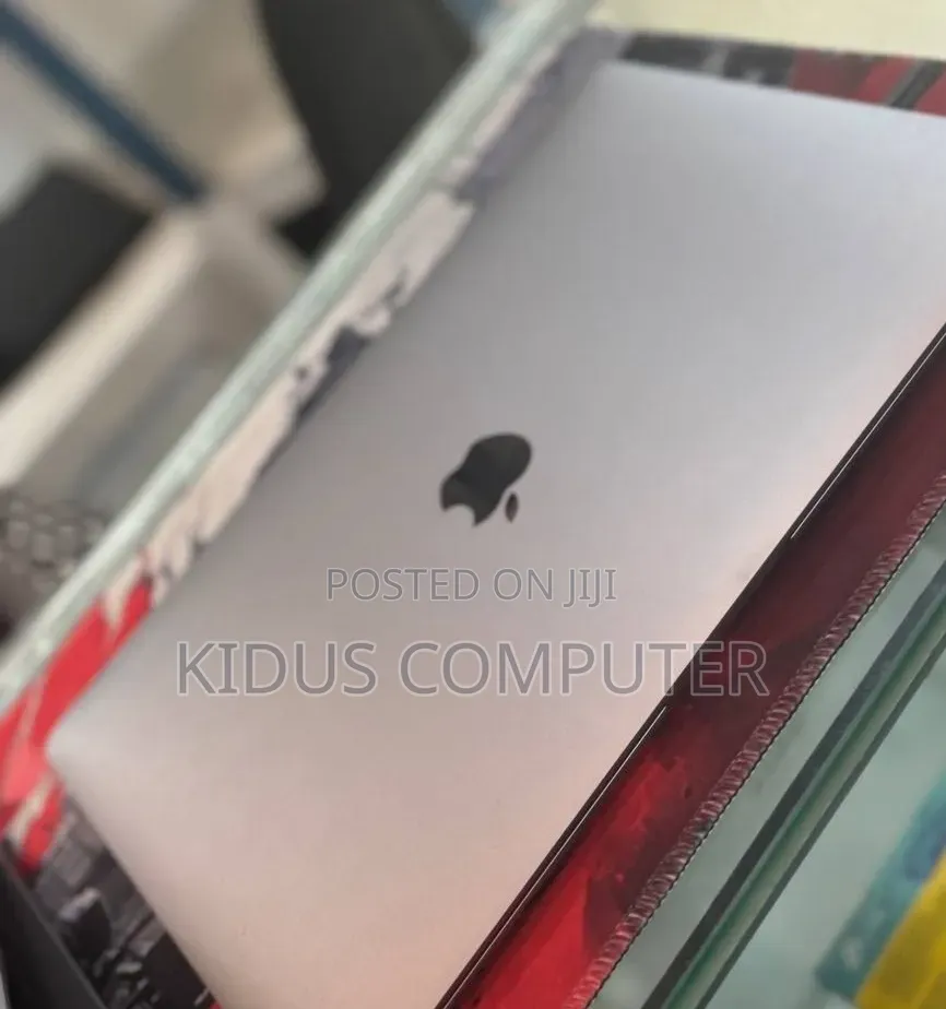 New Laptop Apple MacBook Air 2020 M1 8GB Apple M1 SSD 256GB