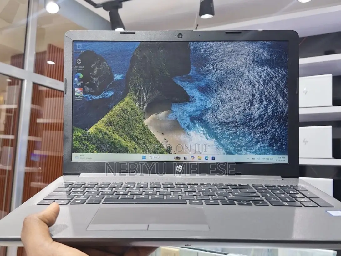 New Laptop HP Stream Notebook 8GB Intel Core i5 HDD 1T