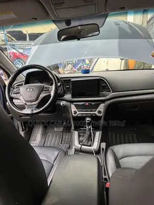 Hyundai Avante 2016 Blue