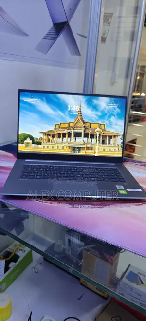 New Laptop HP ZBook Firefly 15 G7 32GB Intel Core i7 SSD 512GB