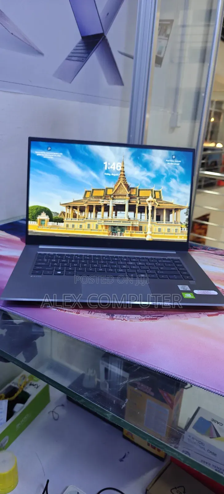 New Laptop HP ZBook Firefly 15 G7 32GB Intel Core i7 SSD 512GB