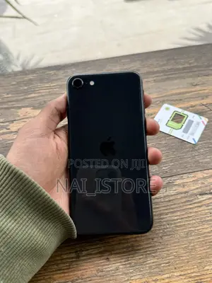 Apple iPhone SE (2020) 128 GB Black