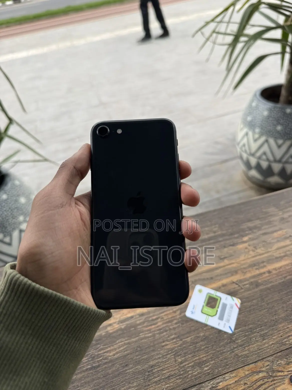 Apple iPhone SE (2020) 128 GB Black