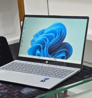 New Laptop HP Stream Notebook 16GB Intel Core i7 SSD 1T