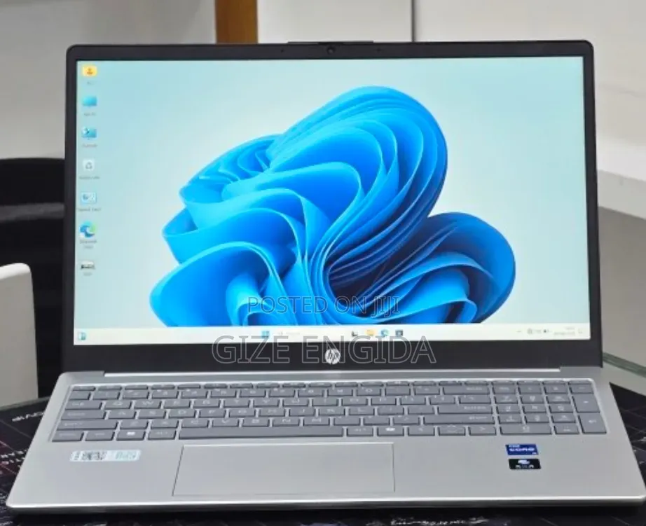 New Laptop HP Stream Notebook 16GB Intel Core i7 SSD 1T