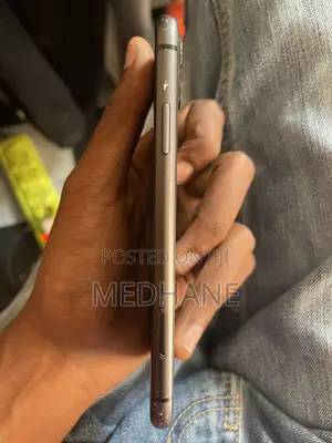 Apple iPhone 11 64 GB Black