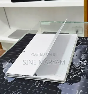 New Laptop Microsoft Surface Pro 6 8GB Intel Core i5 SSD 256GB