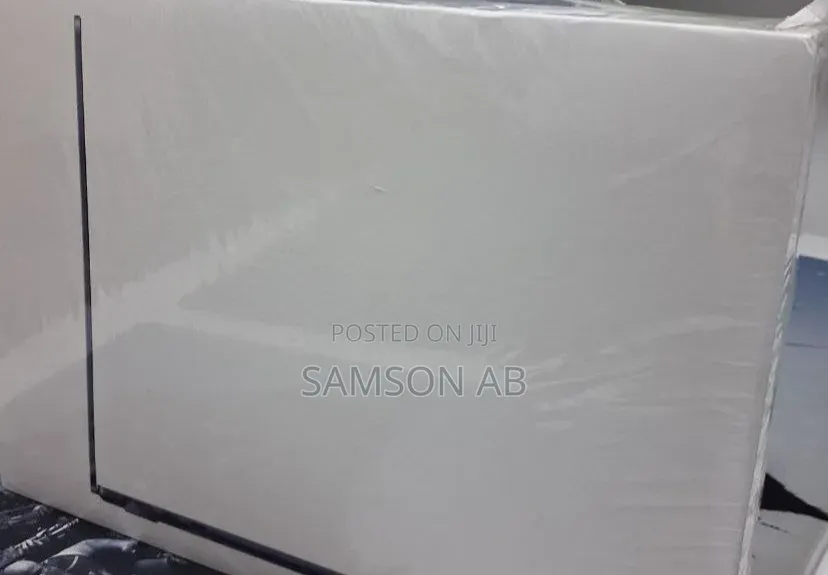 New Laptop Apple MacBook Air 2025 M4 16GB Apple M4 SSD 512GB
