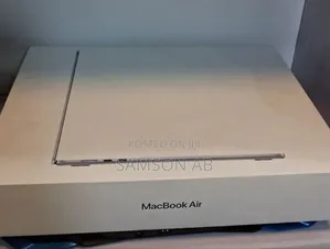 New Laptop Apple MacBook Air 2025 M4 16GB Apple M4 SSD 512GB