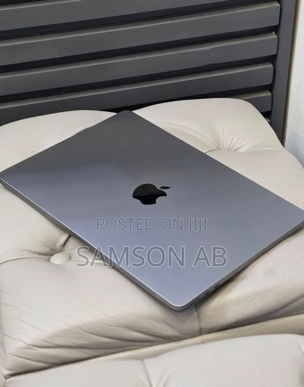 New Laptop Apple MacBook Air 2025 M4 16GB Apple M4 SSD 512GB
