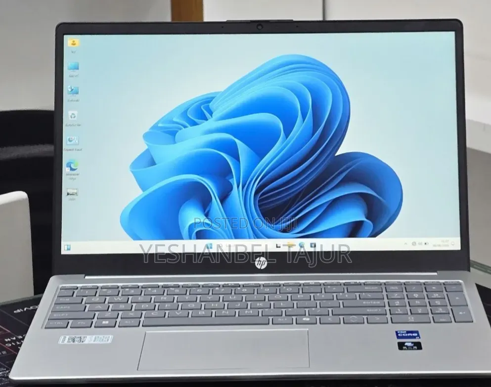 New Laptop HP Stream Notebook 16GB Intel Core i7 SSD 1T
