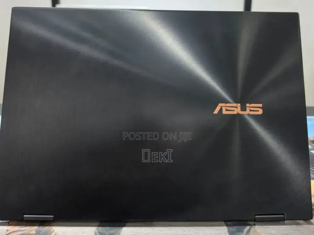 New Laptop Asus ZenBook 13 UX331UN 16GB Intel Core i7 SSD 512GB