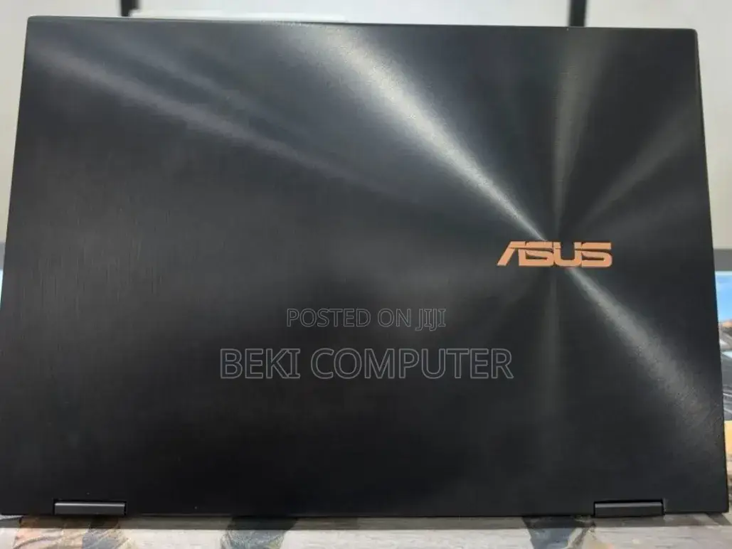 New Laptop Asus ZenBook 13 UX331UN 16GB Intel Core i7 SSD 512GB
