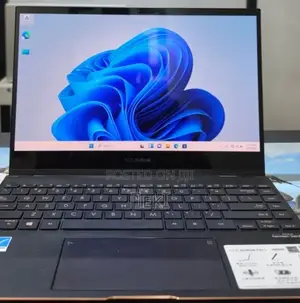 New Laptop Asus ZenBook 13 UX331UN 16GB Intel Core i7 SSD 512GB