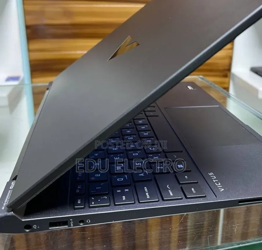 New Laptop HP Victus 15 16GB Intel Core i5 SSD 512GB