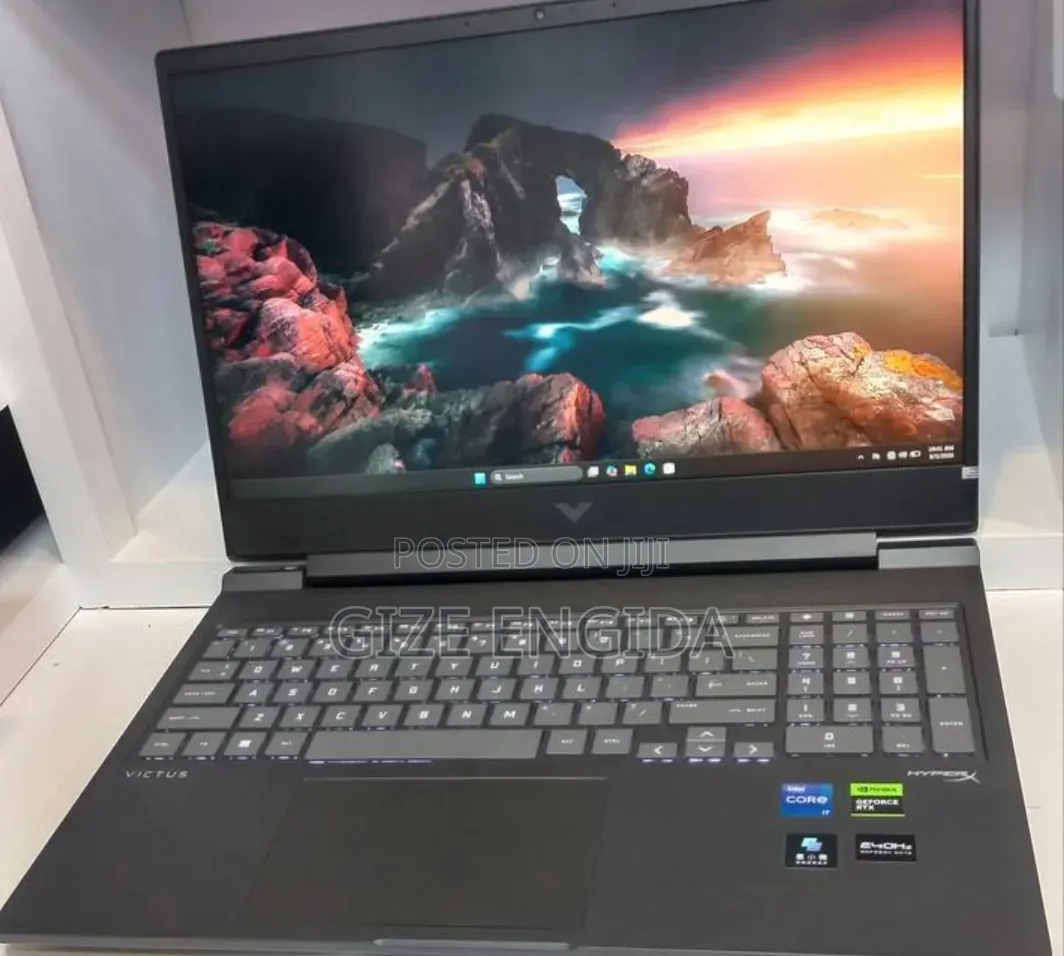 New Laptop HP Victus 16 16GB Intel Core i7 SSD 512GB
