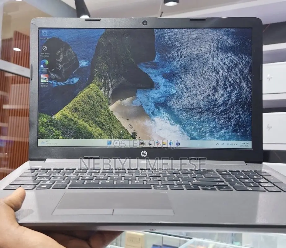 New Laptop HP Stream Notebook 8GB Intel Core i5 HDD 1T