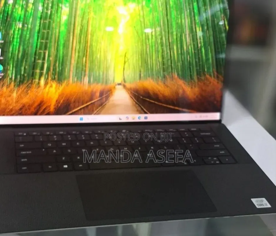 New Laptop Dell XPS 15 16GB Intel Core i7 SSD 512GB