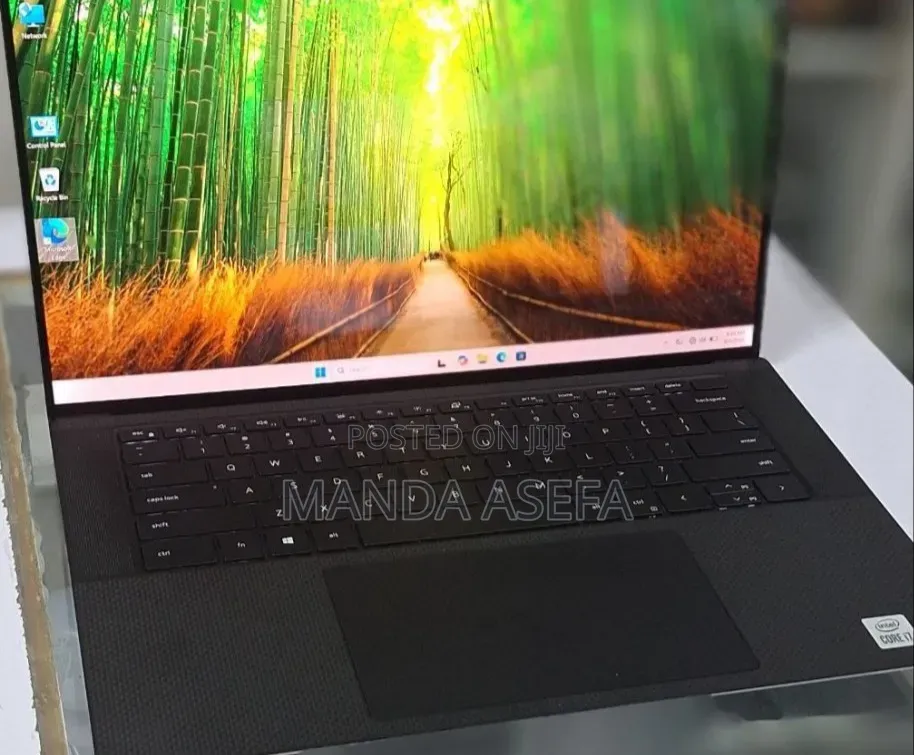 New Laptop Dell XPS 15 16GB Intel Core i7 SSD 512GB