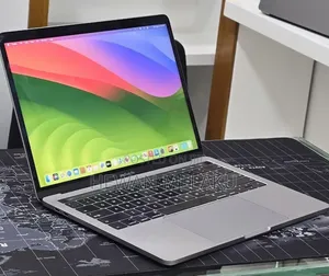 New Laptop Apple MacBook Pro 2019 16GB Intel Core i7 SSD 256GB