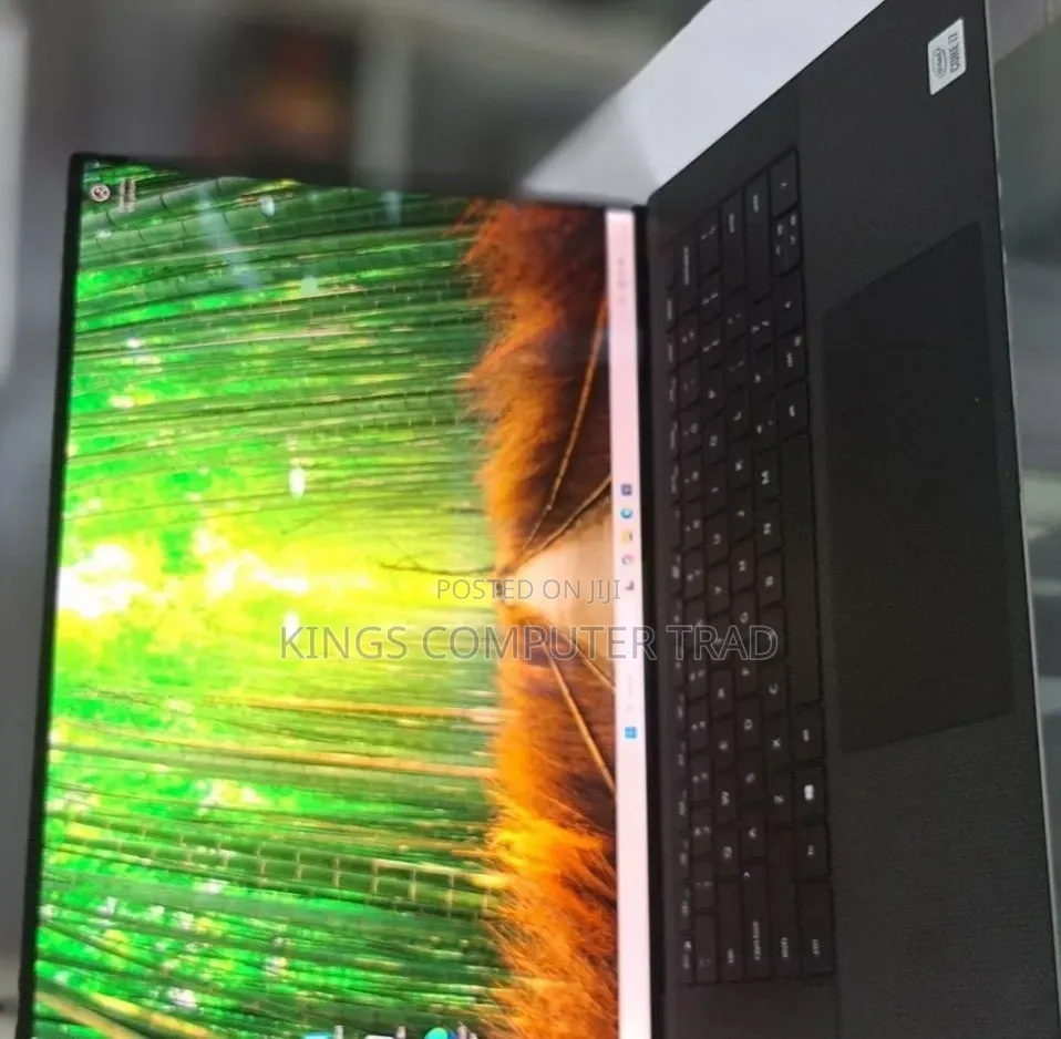 New Laptop Dell XPS 15 16GB Intel Core i7 SSD 512GB