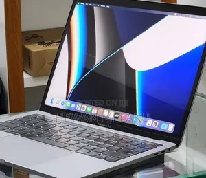 New Laptop Apple MacBook Pro 2019 16GB Intel Core i7 SSD 512GB