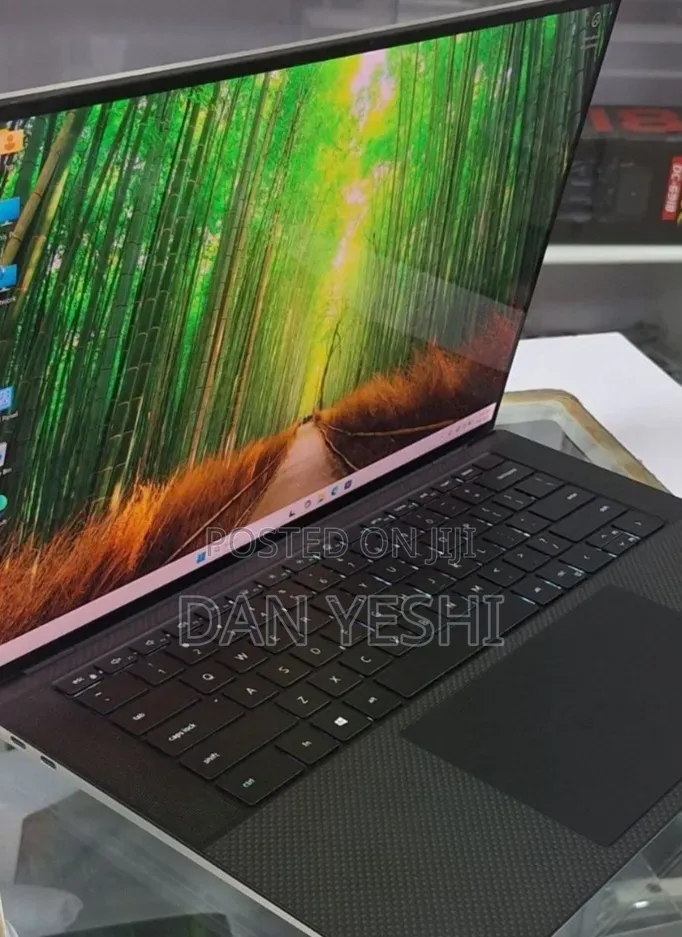 New Laptop Dell XPS 15 16GB Intel Core i7 SSD 512GB