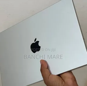 New Laptop Apple MacBook Pro 2024 M4 16GB Apple M4 SSD 512GB