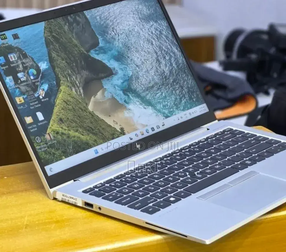 New Laptop HP EliteBook 840 G7 16GB Intel Core i5 SSD 512GB