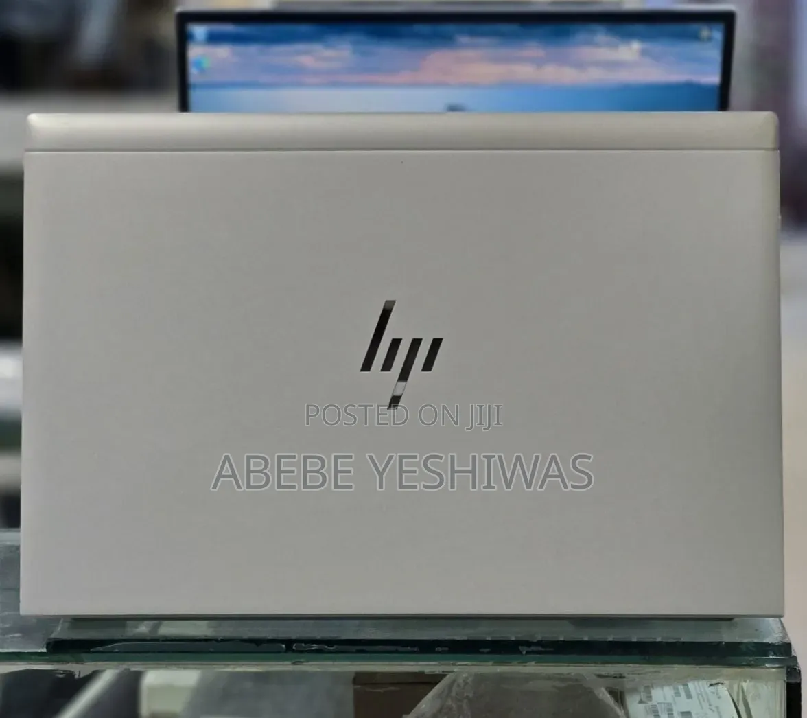New Laptop HP EliteBook 830 G8 16GB Intel Core i5 SSD 512GB
