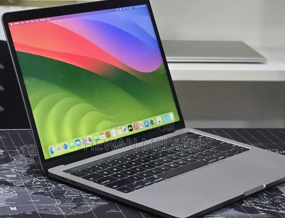 New Laptop Apple MacBook Pro 2019 16GB Intel Core i7 SSD 1T